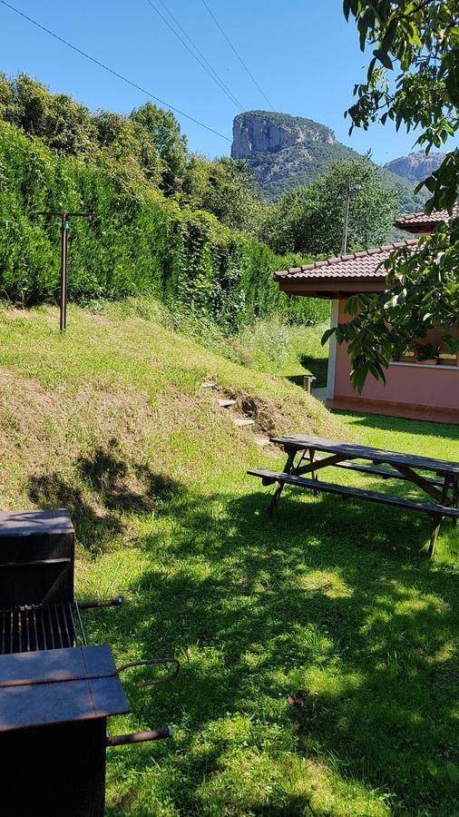 Apartamentos La Corona - Cabrales Carrena de Cabrales Exterior photo